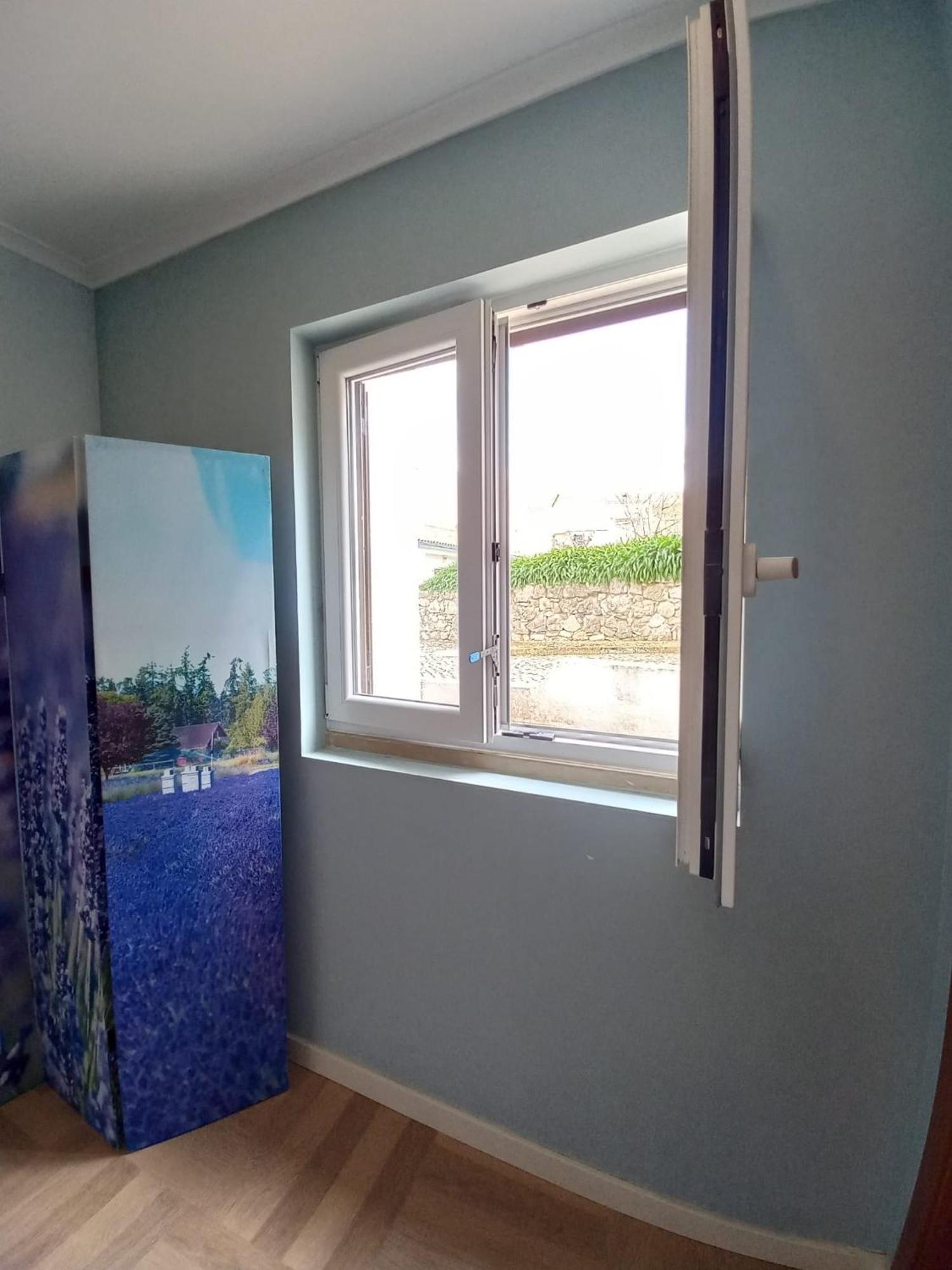 Appartamento Casa Do Portao Azul - Salmonete Atouguia Da Baleia Esterno foto