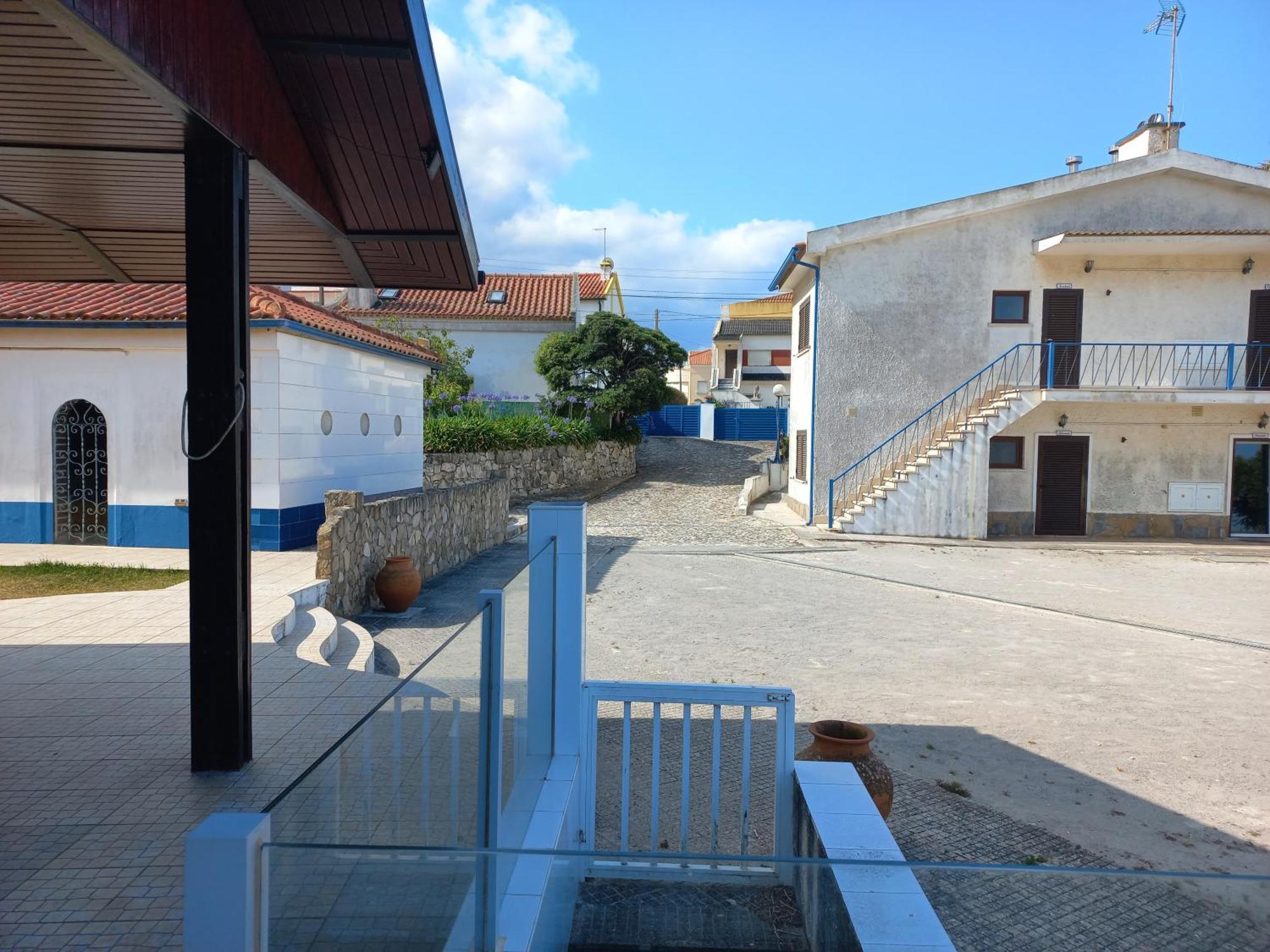 Appartamento Casa Do Portao Azul - Salmonete Atouguia Da Baleia Esterno foto