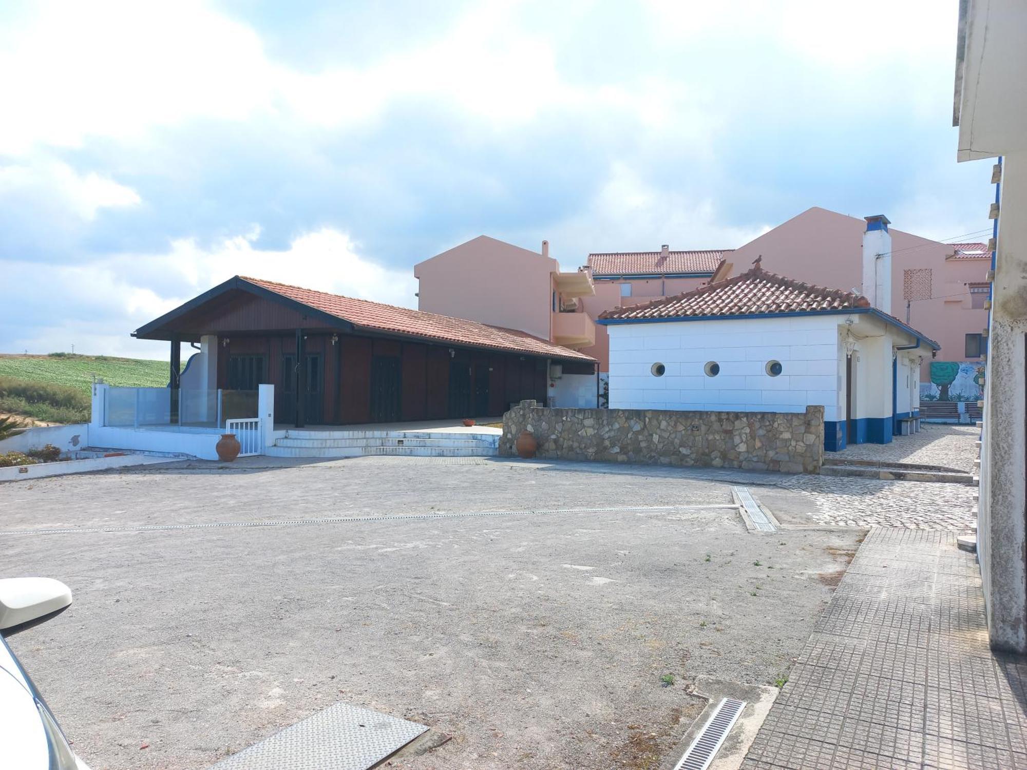 Appartamento Casa Do Portao Azul - Salmonete Atouguia Da Baleia Esterno foto